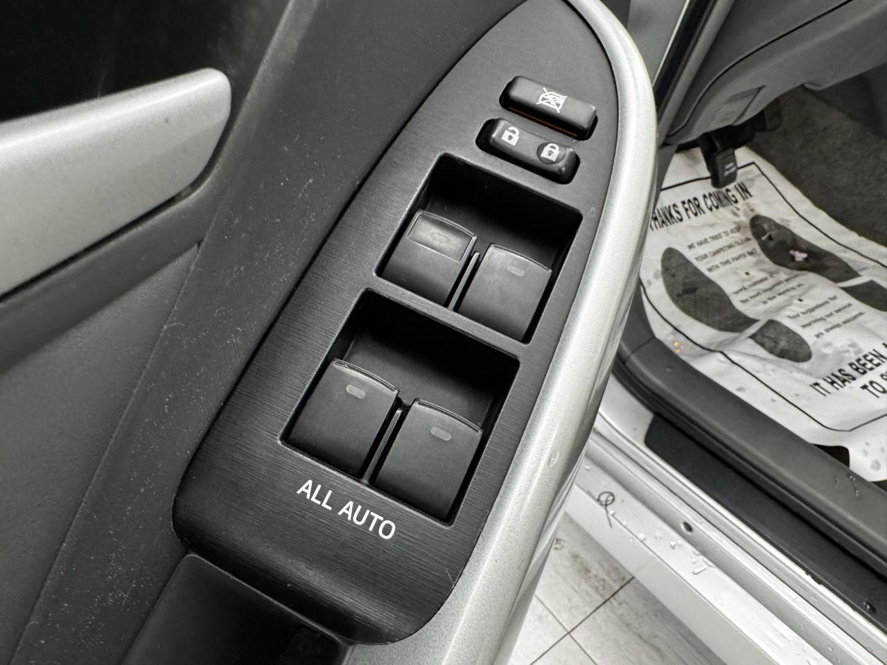 Toyota Prius 5dr HB III (Natl) 2010