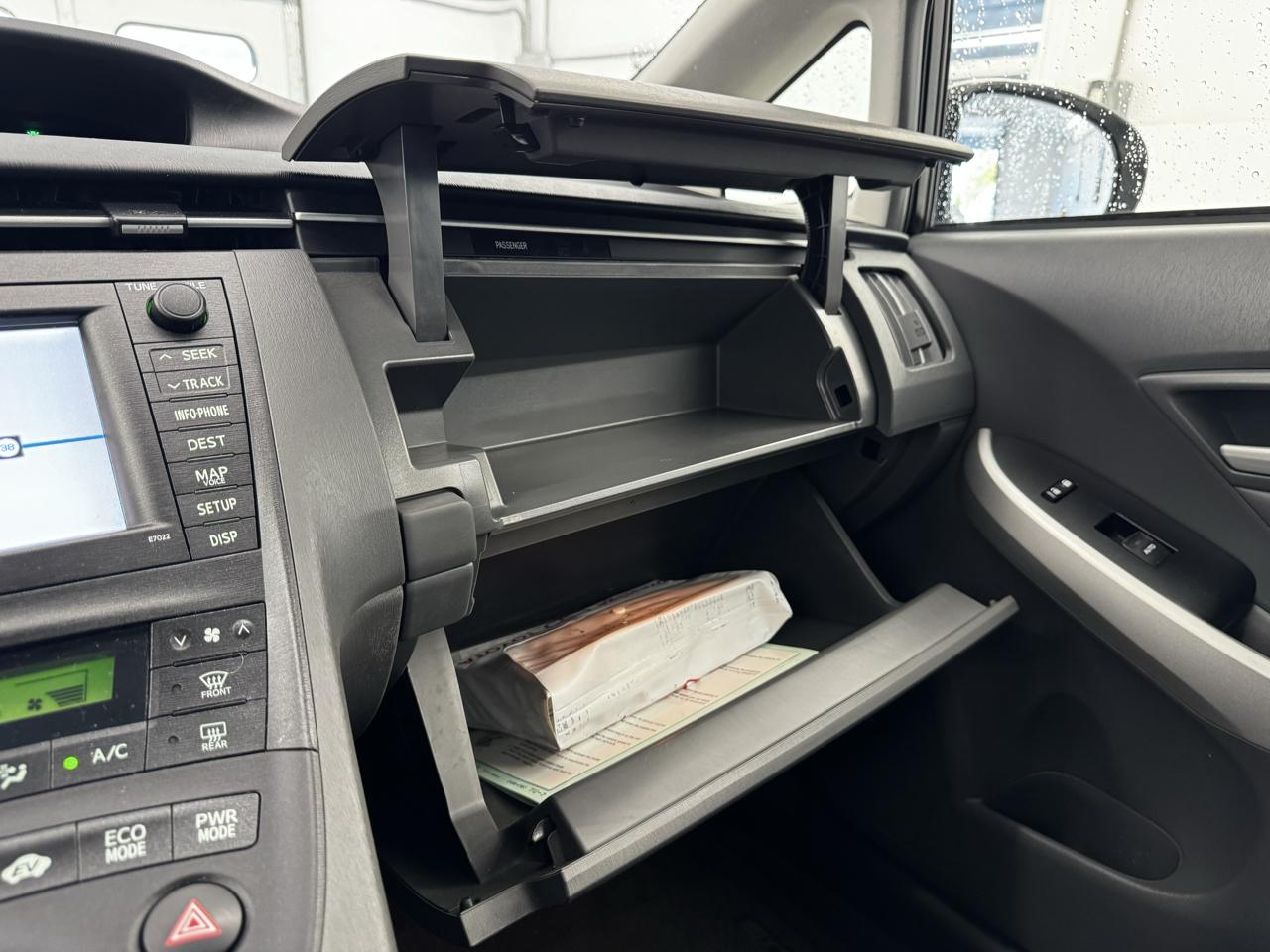 Toyota Prius 5dr HB III (Natl) 2010