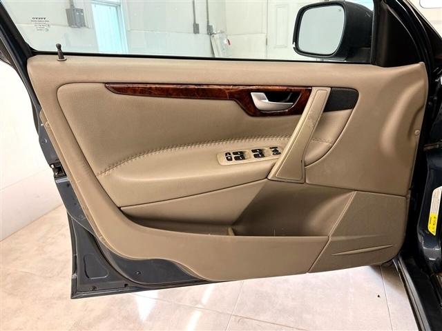 Volvo XC70 2.5L Turbo AWD 2006