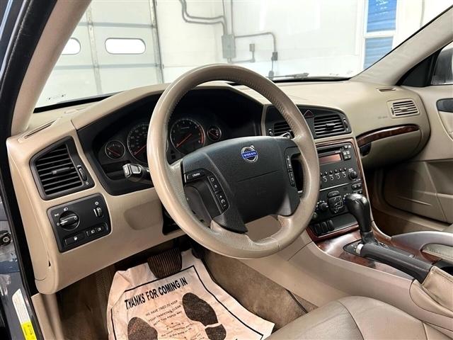 Volvo XC70 2.5L Turbo AWD 2006
