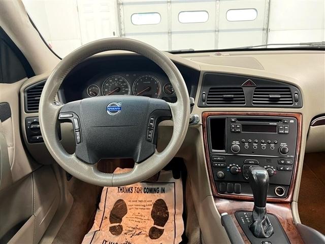 Volvo XC70 2.5L Turbo AWD 2006