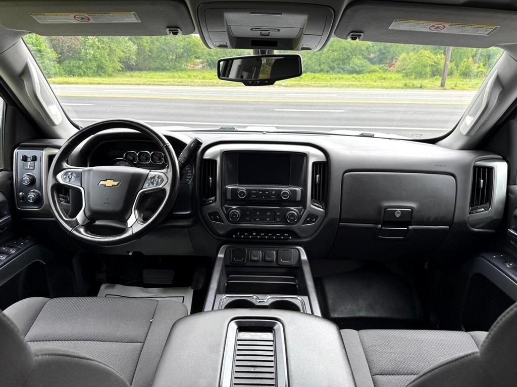 Chevrolet Silverado MD 4WD Crew Cab LT 2023