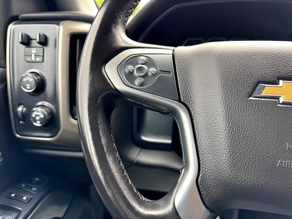Chevrolet Silverado MD 4WD Crew Cab LT 2023