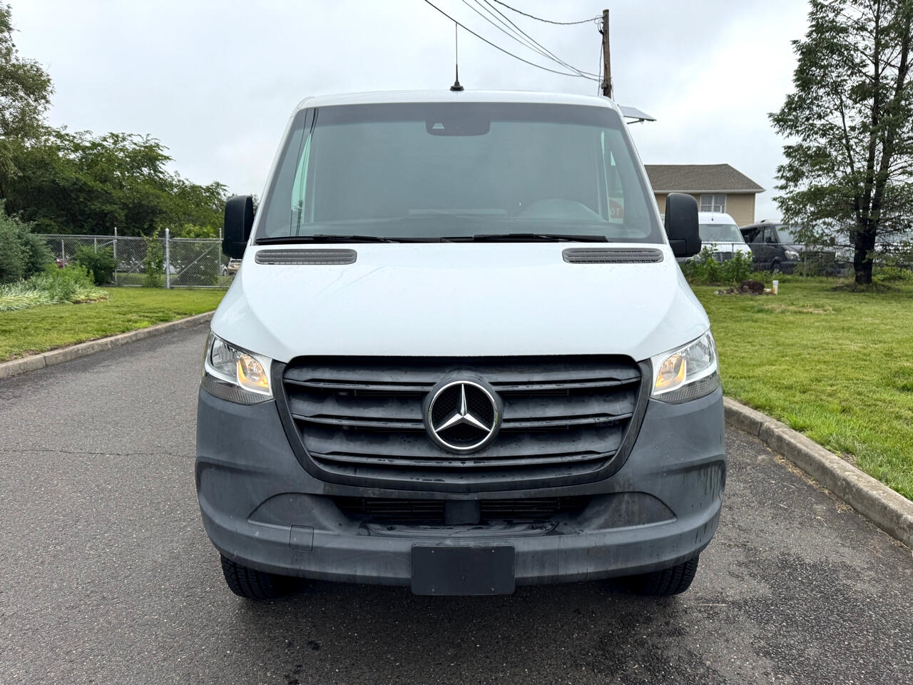 Mercedes-Benz Sprinter Van 2500 Standard Roof V6 144" 4WD 2019