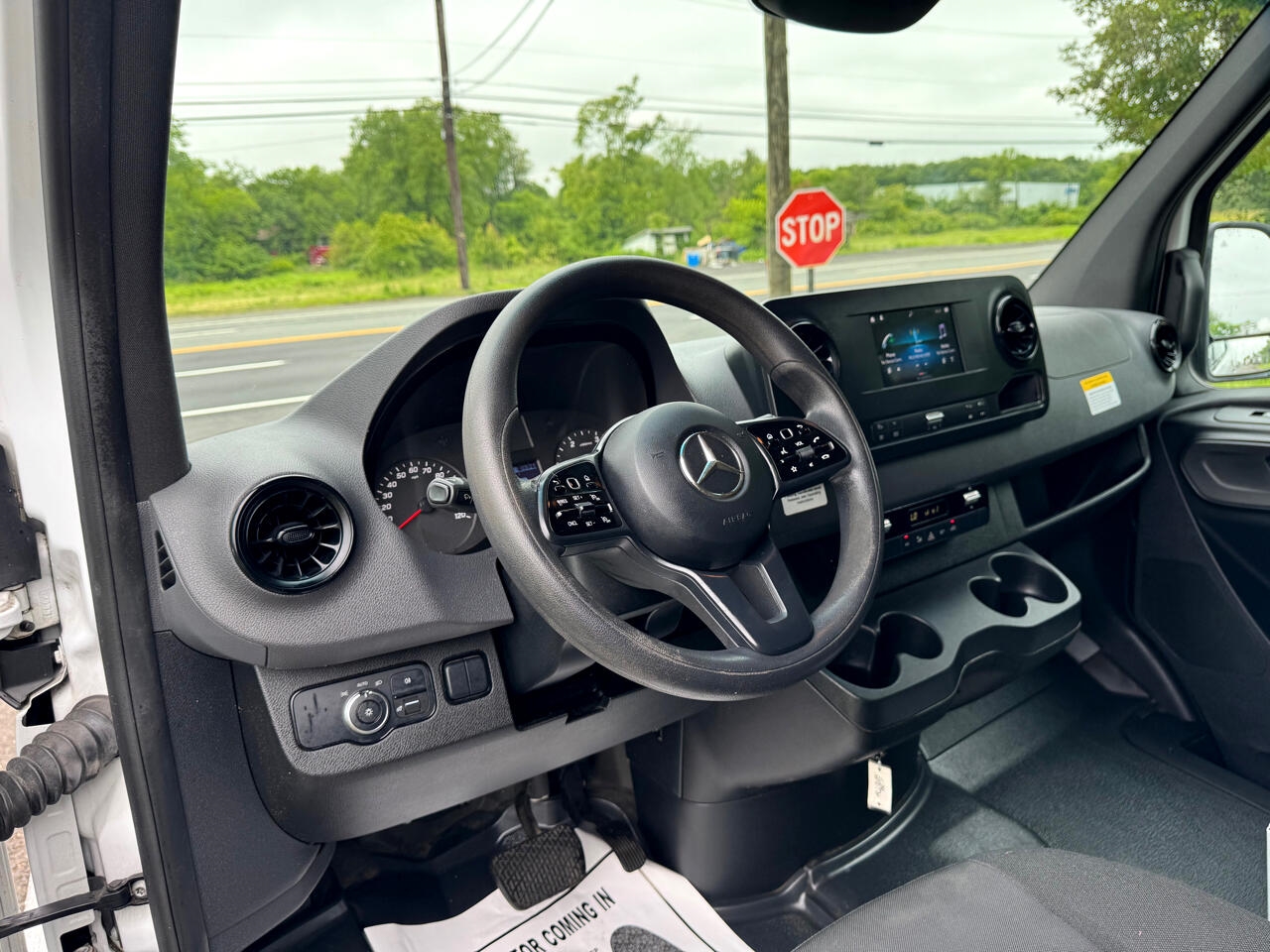 Mercedes-Benz Sprinter Van 2500 Standard Roof V6 144" 4WD 2019
