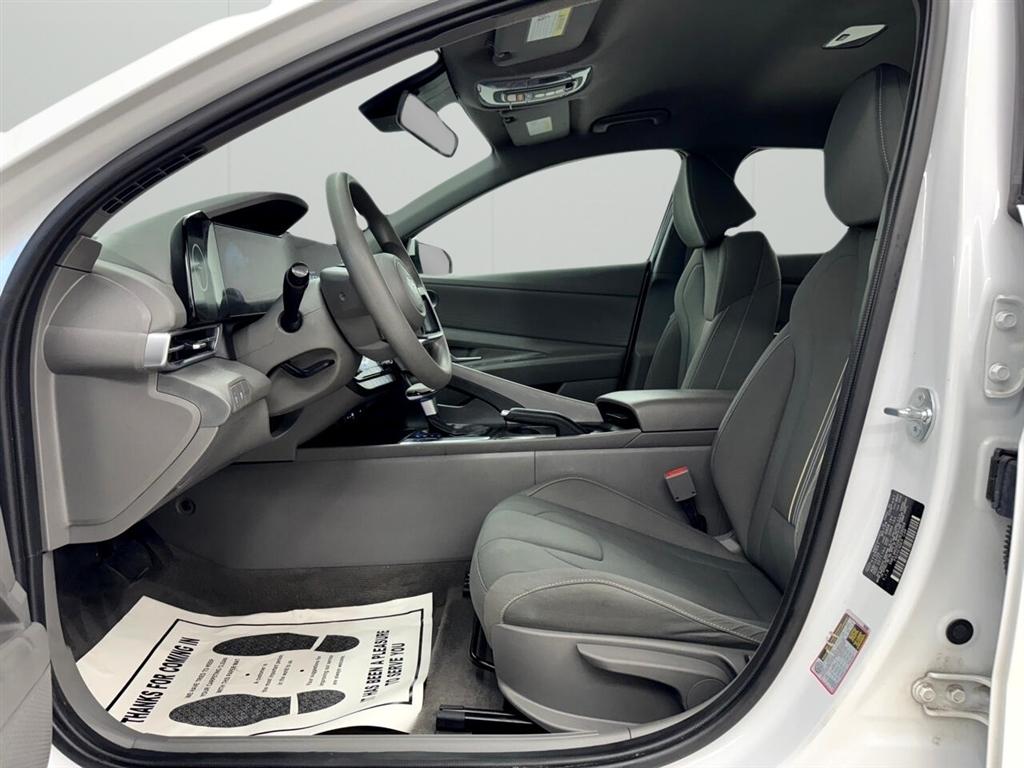 Hyundai Elantra SEL IVT 2024