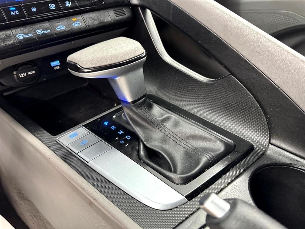 Hyundai Elantra SEL IVT 2024