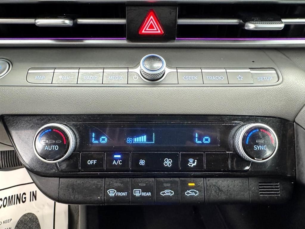 Hyundai Elantra SEL IVT 2024