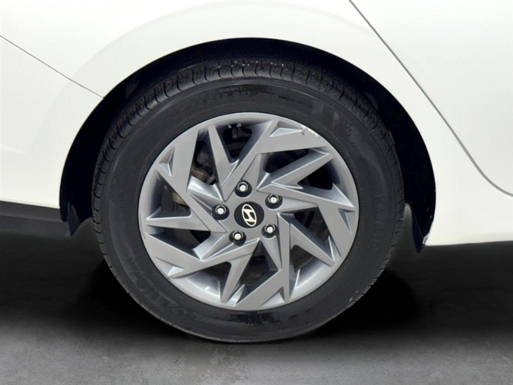 Hyundai Elantra SEL IVT 2024