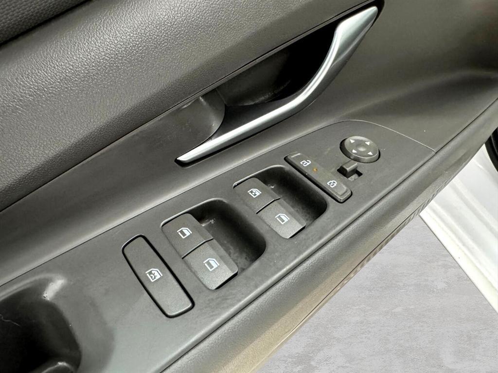 Hyundai Elantra SEL IVT 2024