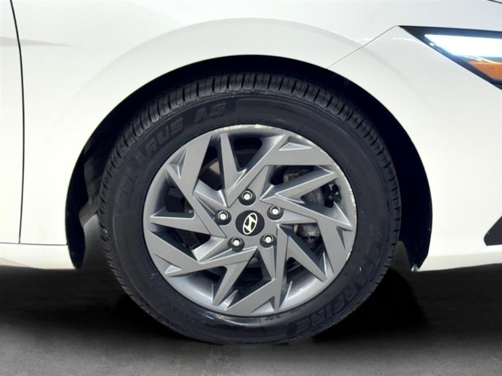 Hyundai Elantra SEL IVT 2024