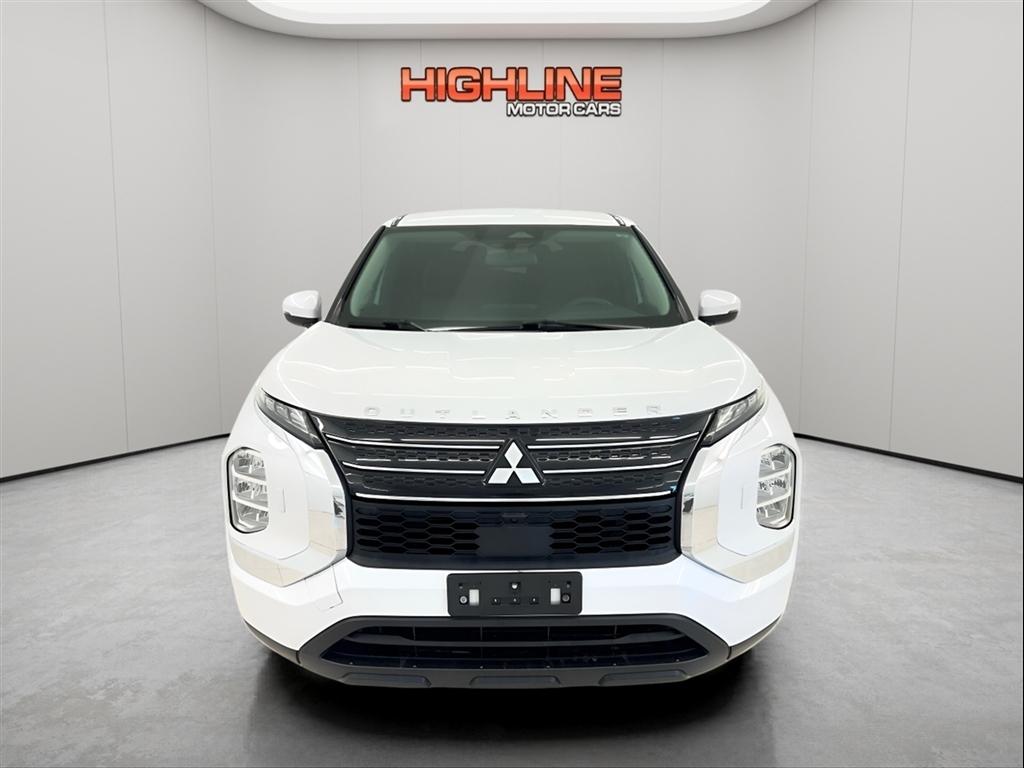 Mitsubishi Outlander ES S-AWC 2022