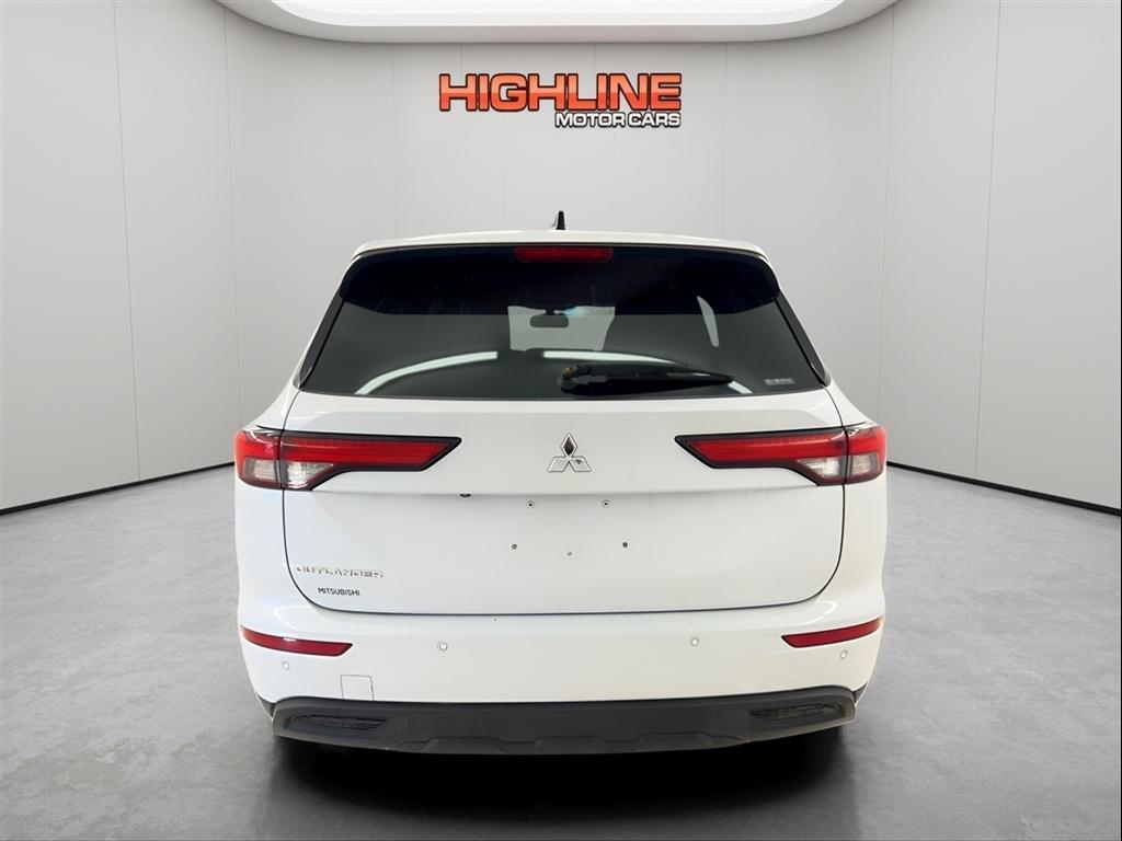 Mitsubishi Outlander ES S-AWC 2022