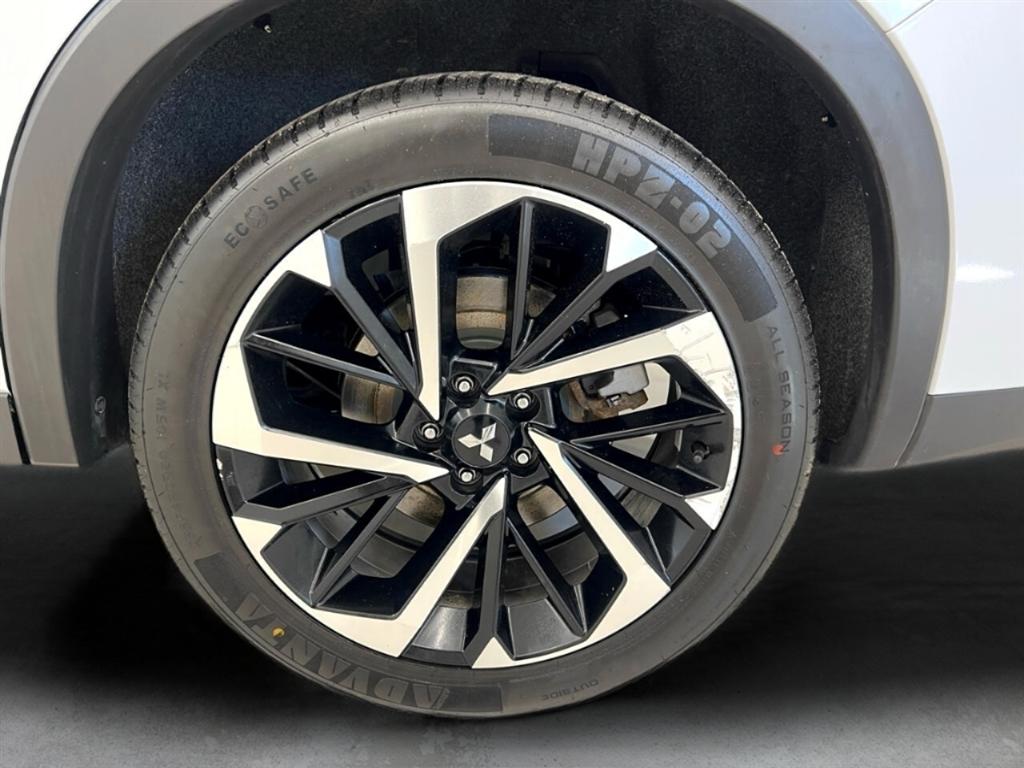 Mitsubishi Outlander ES S-AWC 2022