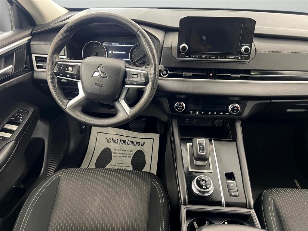 Mitsubishi Outlander ES S-AWC 2022