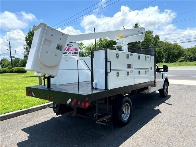 Ford Super Duty F-350 DRW XLT 4WD Reg Cab 145" WB 60" CA 2020