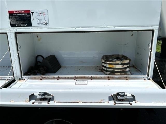 Ford Super Duty F-350 DRW XLT 4WD Reg Cab 145" WB 60" CA 2020