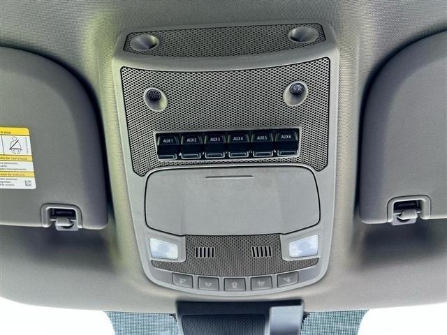 Ford Super Duty F-350 DRW XLT 4WD Reg Cab 145" WB 60" CA 2020