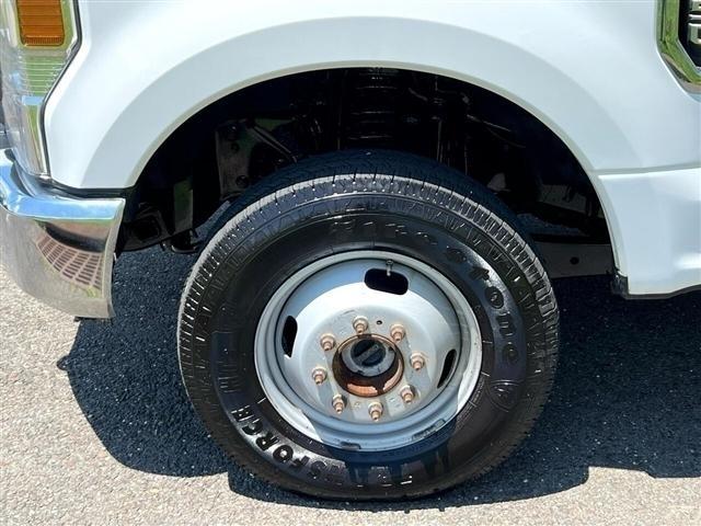 Ford Super Duty F-350 DRW XLT 4WD Reg Cab 145" WB 60" CA 2020