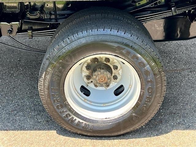 Ford Super Duty F-350 DRW XLT 4WD Reg Cab 145" WB 60" CA 2020