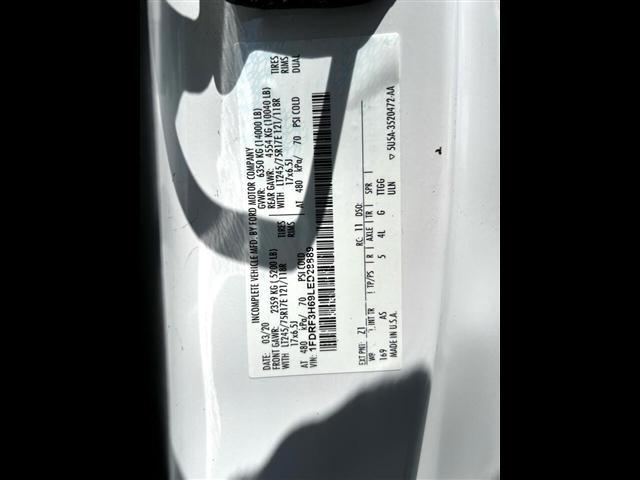 Ford Super Duty F-350 DRW XLT 4WD Reg Cab 145" WB 60" CA 2020