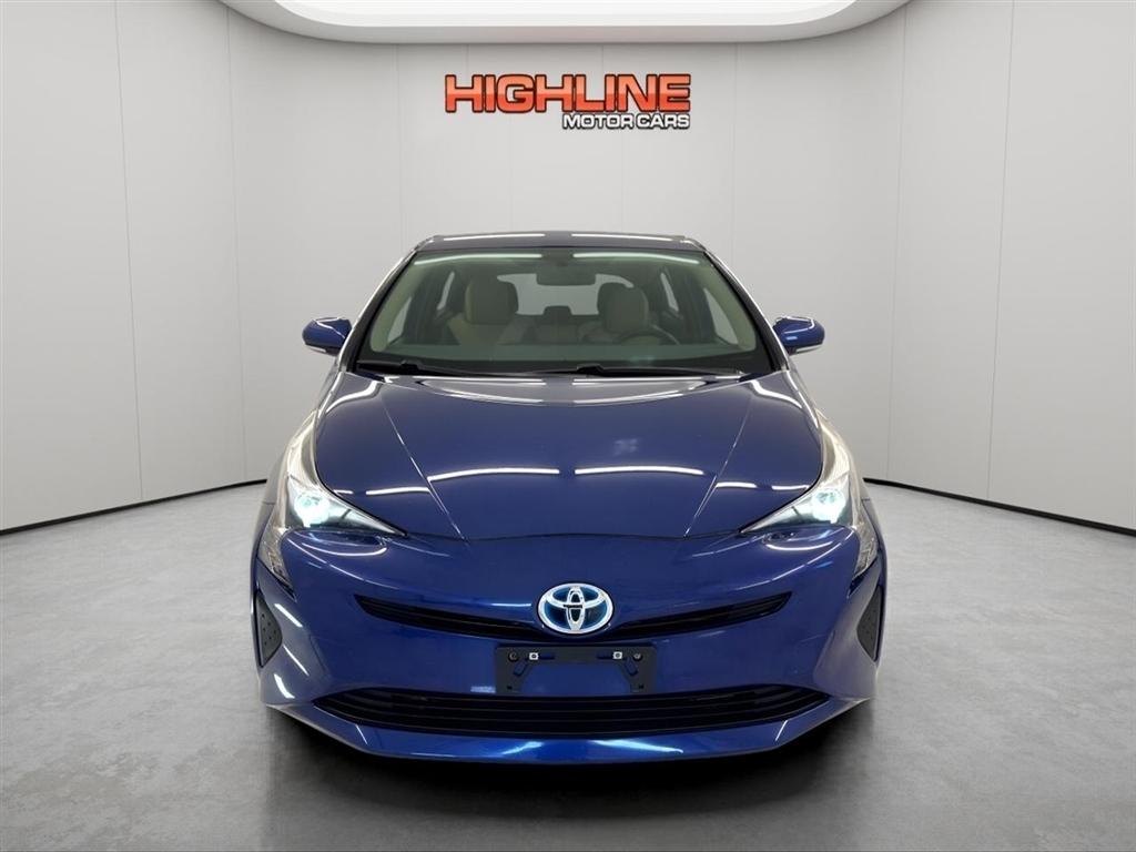 Toyota Prius 5dr HB Two (Natl) 2016