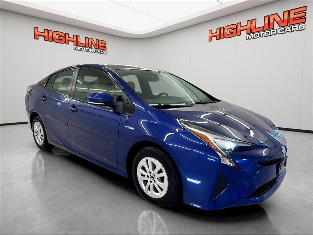 Toyota Prius 5dr HB Two (Natl) 2016