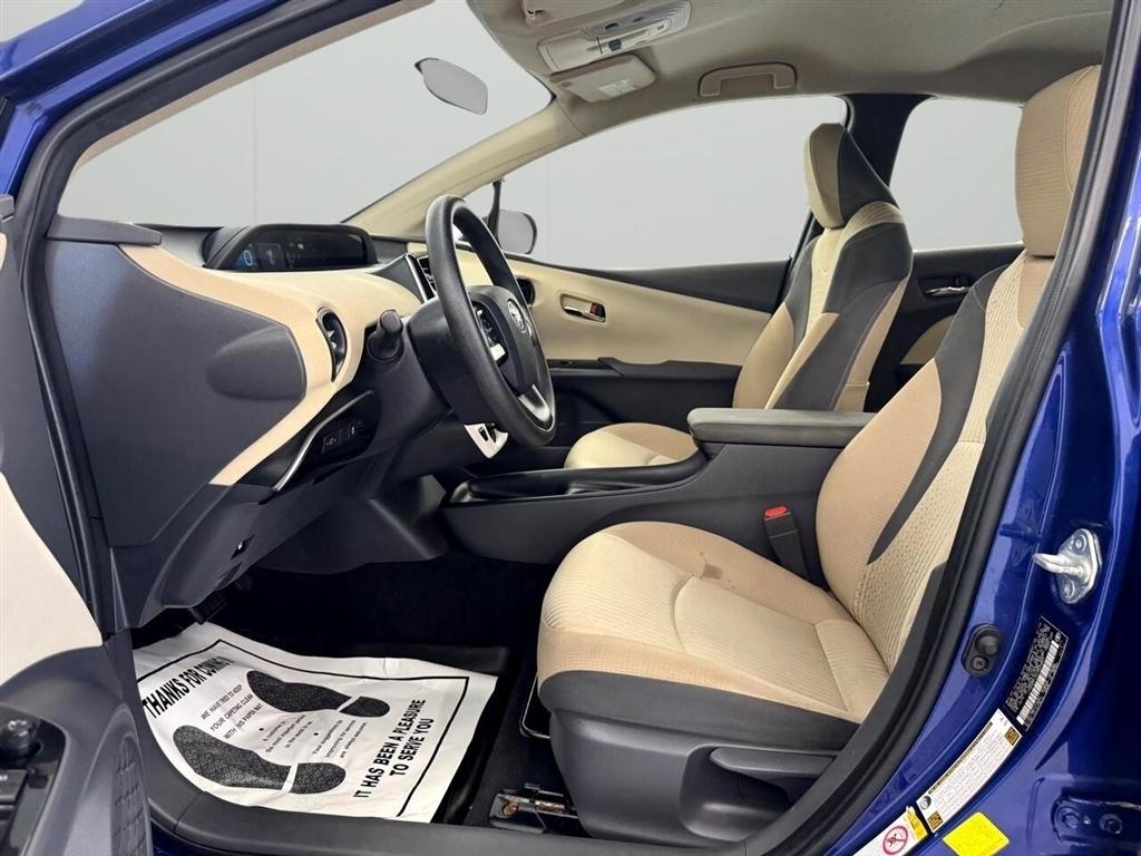 Toyota Prius 5dr HB Two (Natl) 2016