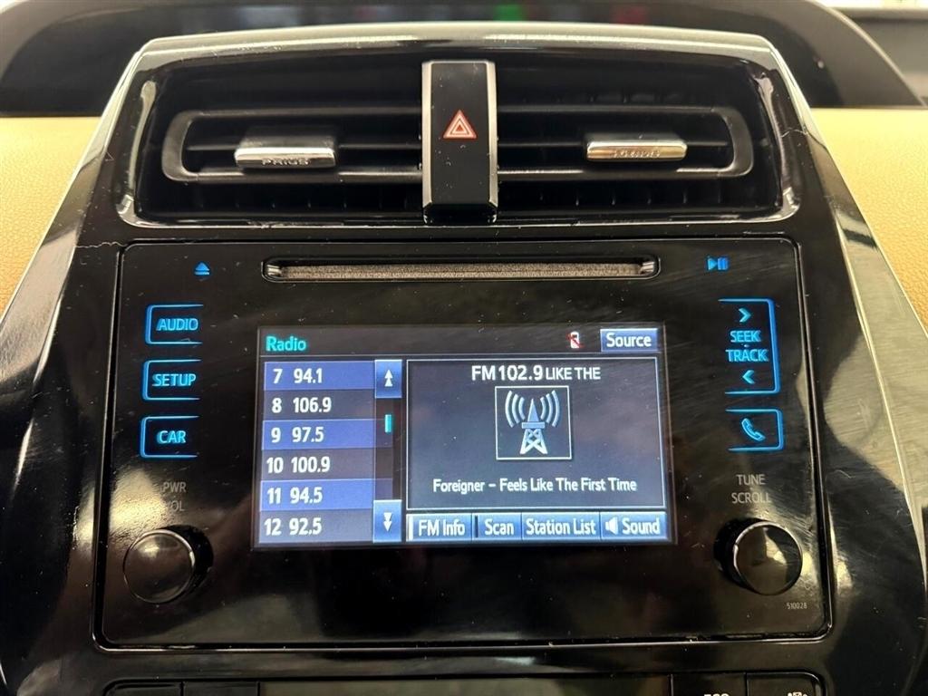 Toyota Prius 5dr HB Two (Natl) 2016