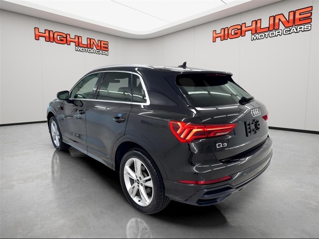 Audi Q3 S line Premium 45 TFSI quattro 2021