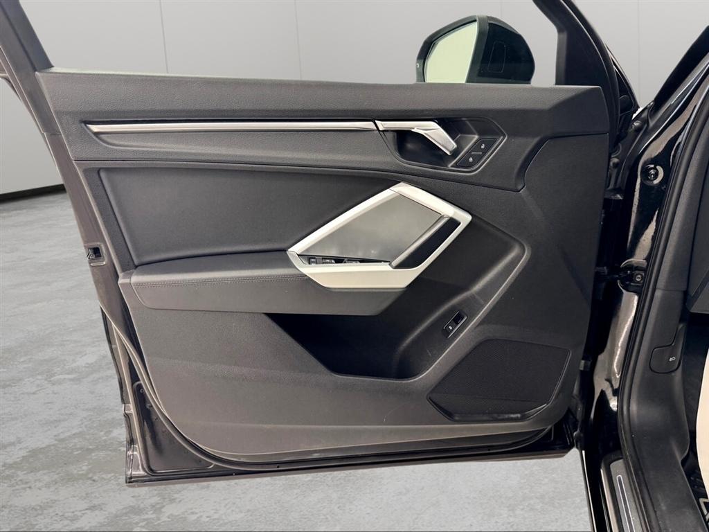Audi Q3 S line Premium 45 TFSI quattro 2021