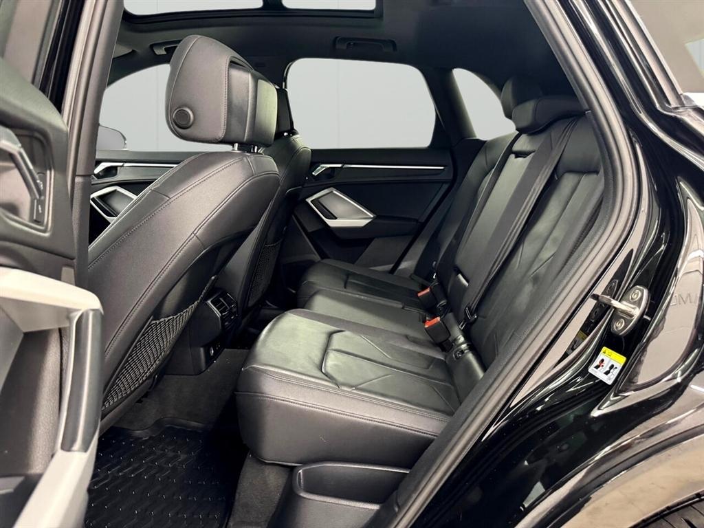 Audi Q3 S line Premium 45 TFSI quattro 2021