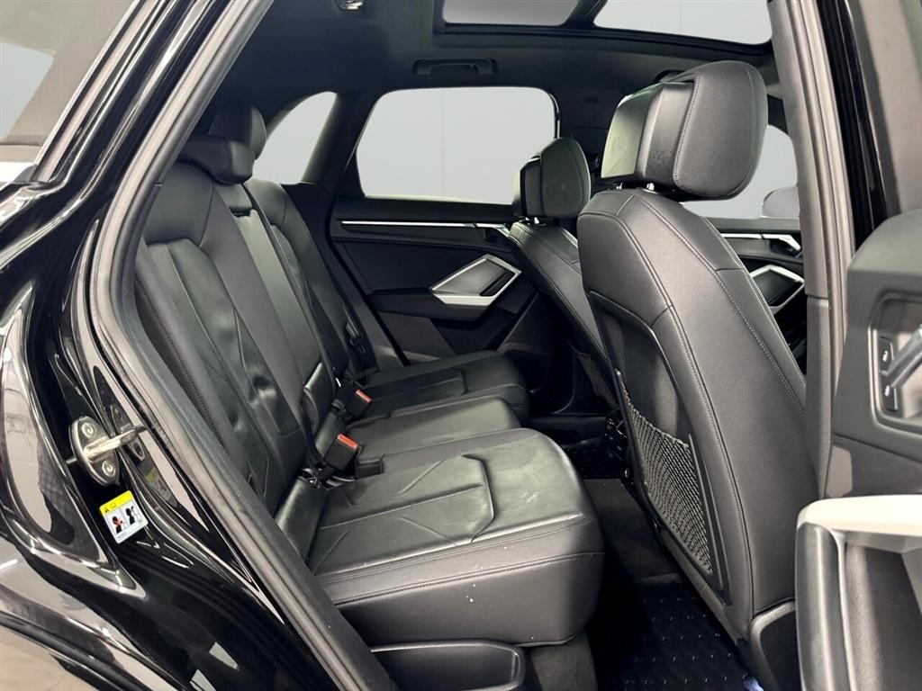 Audi Q3 S line Premium 45 TFSI quattro 2021
