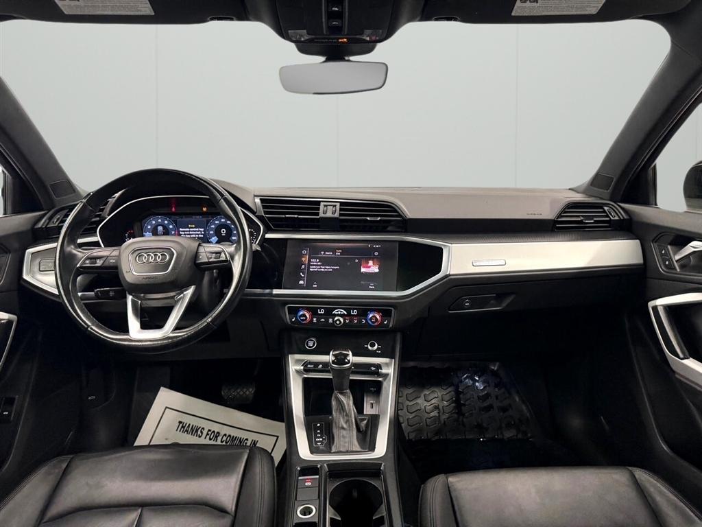 Audi Q3 S line Premium 45 TFSI quattro 2021