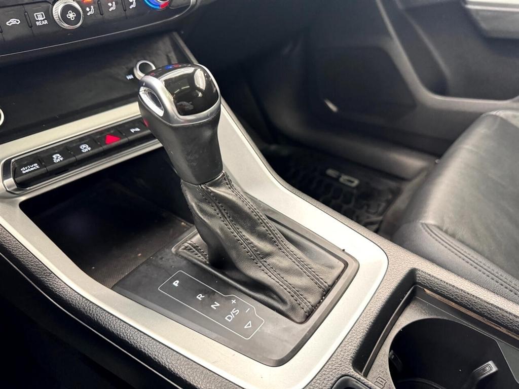 Audi Q3 S line Premium 45 TFSI quattro 2021