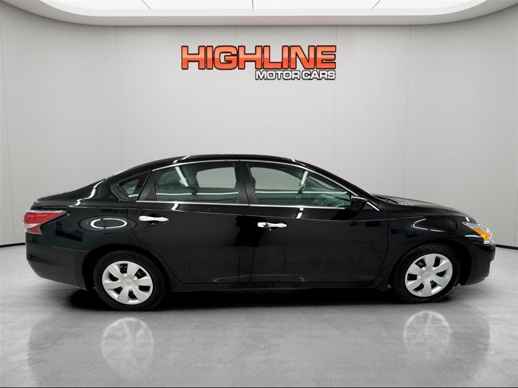 Nissan Altima 4dr Sdn I4 2.5 S 2014