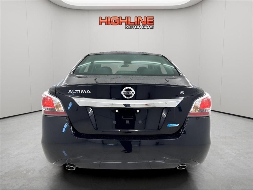 Nissan Altima 4dr Sdn I4 2.5 S 2014