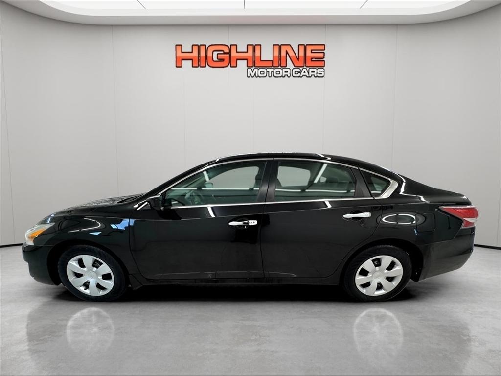 Nissan Altima 4dr Sdn I4 2.5 S 2014