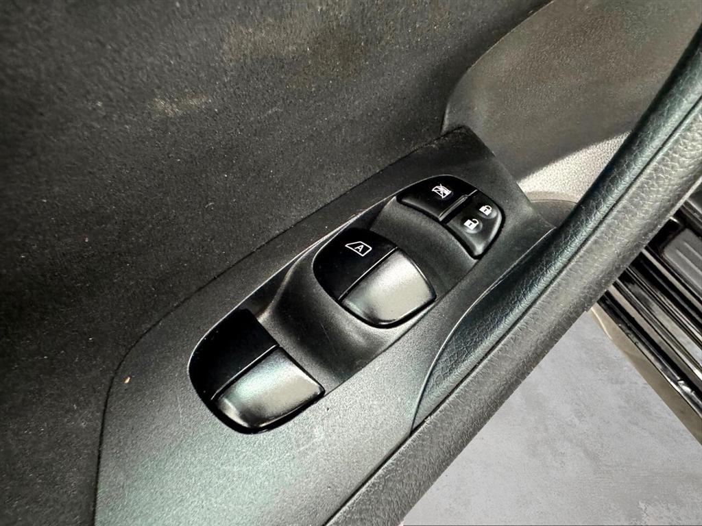 Nissan Altima 4dr Sdn I4 2.5 S 2014