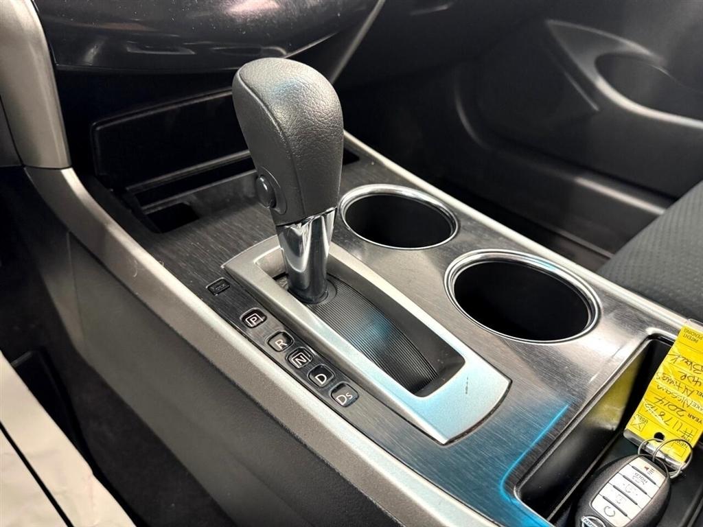 Nissan Altima 4dr Sdn I4 2.5 S 2014