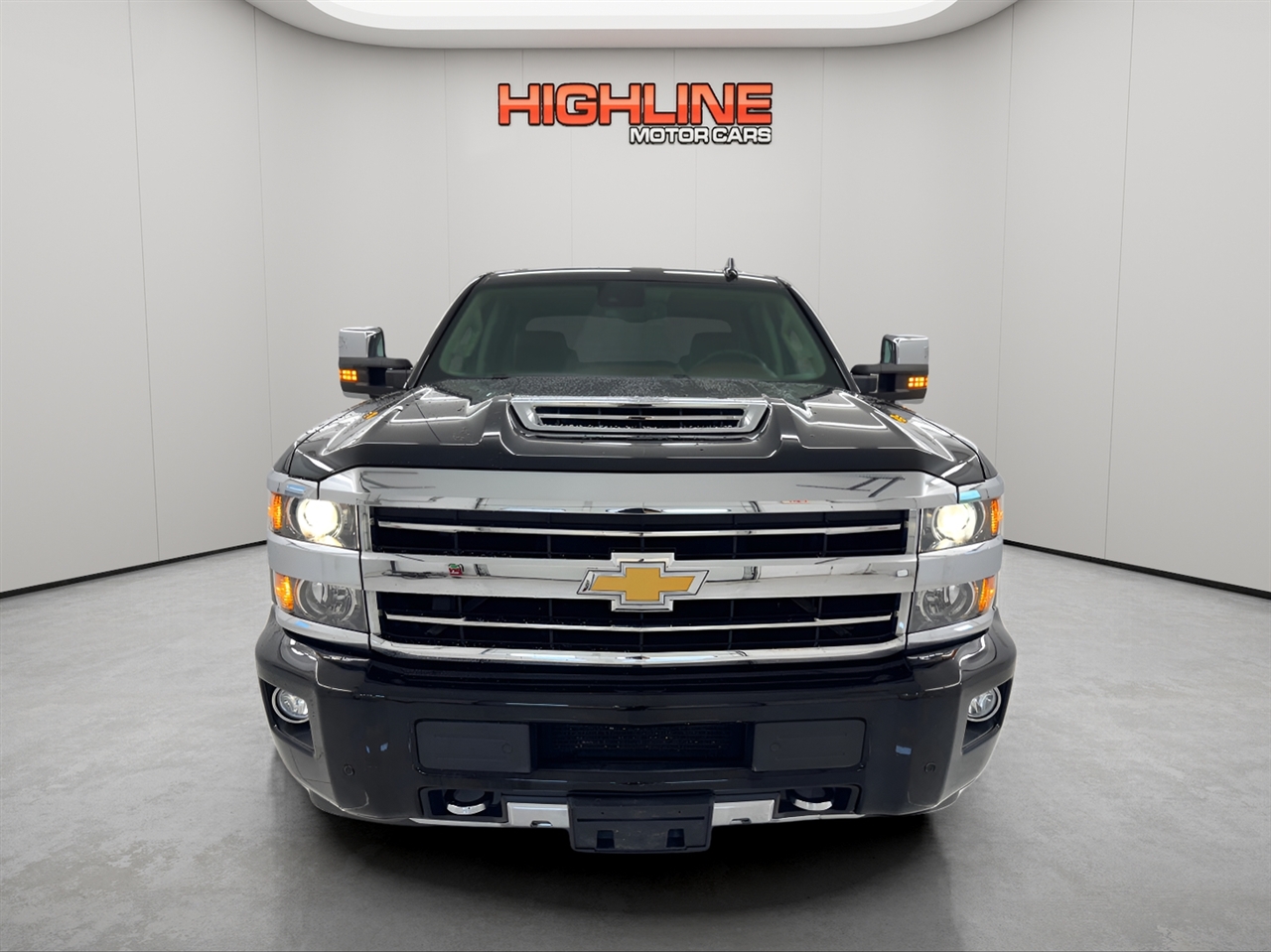 Chevrolet Silverado 3500HD 4WD Crew Cab 153.7" High Country 2019 Chevrolet Silverado 3500HD 4WD Crew Cab 153.7" High Country 2019