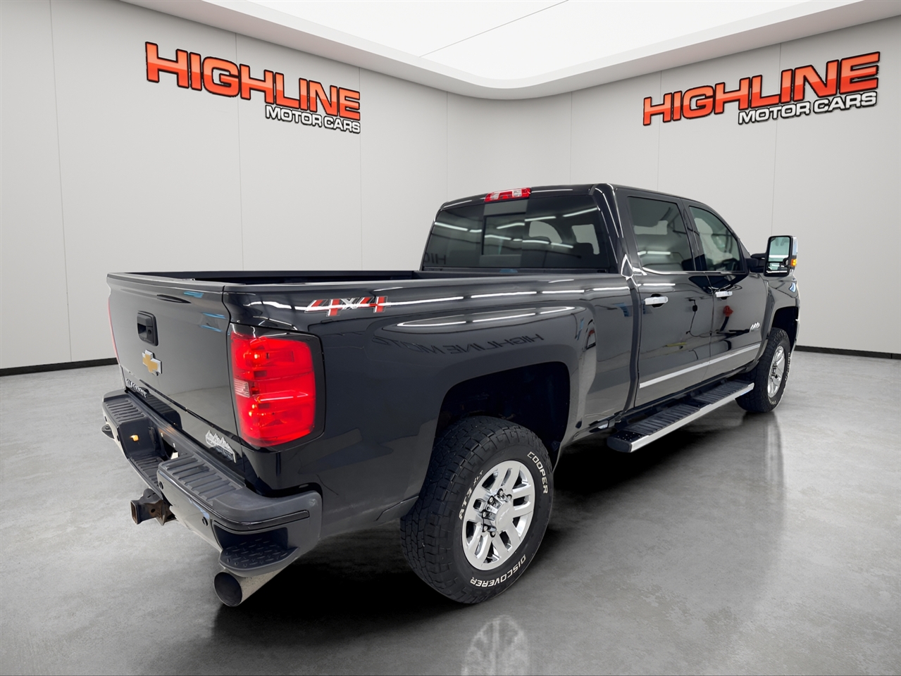 Chevrolet Silverado 3500HD 4WD Crew Cab 153.7" High Country 2019 Chevrolet Silverado 3500HD 4WD Crew Cab 153.7" High Country 2019