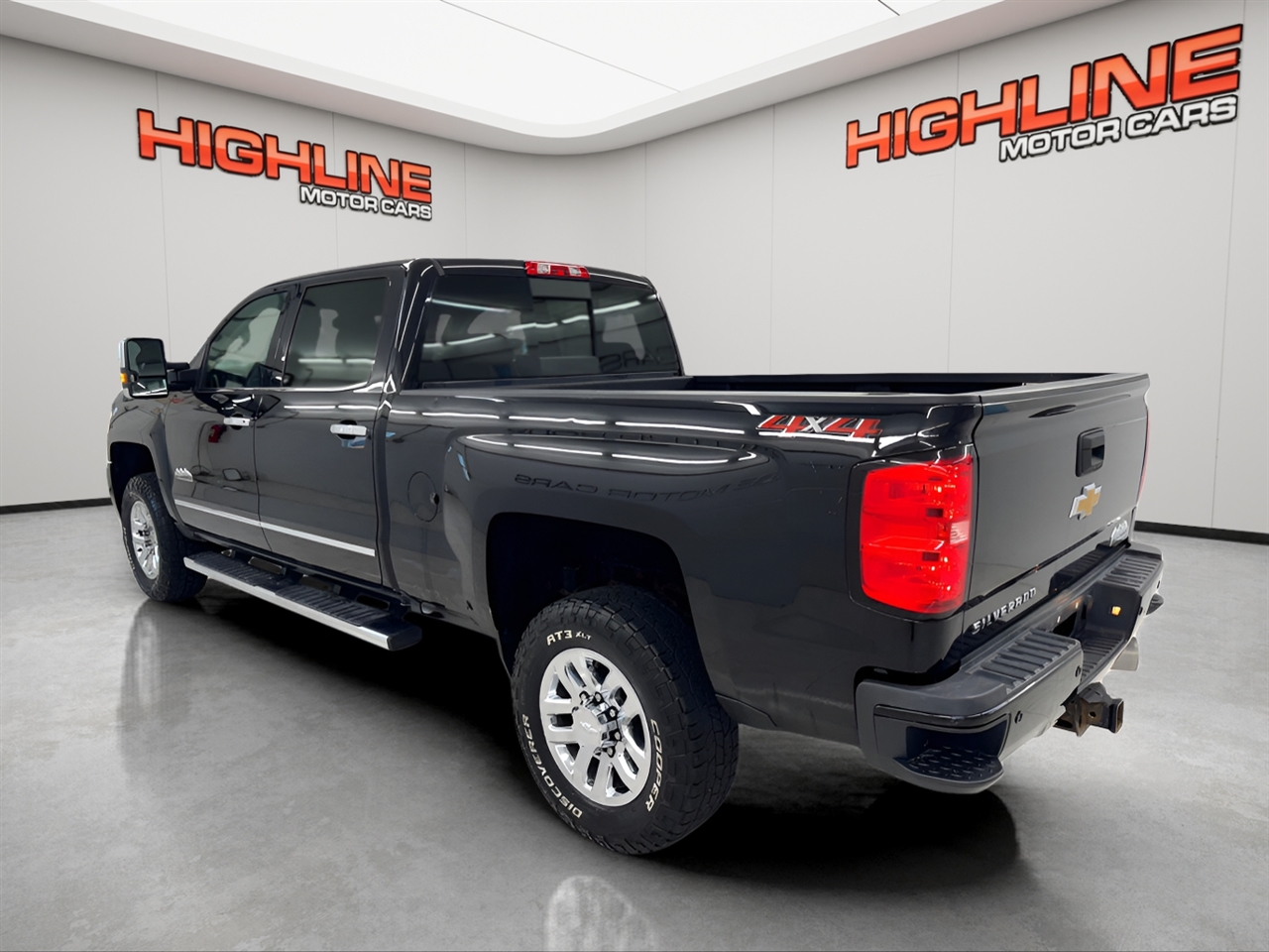 Chevrolet Silverado 3500HD 4WD Crew Cab 153.7" High Country 2019 Chevrolet Silverado 3500HD 4WD Crew Cab 153.7" High Country 2019