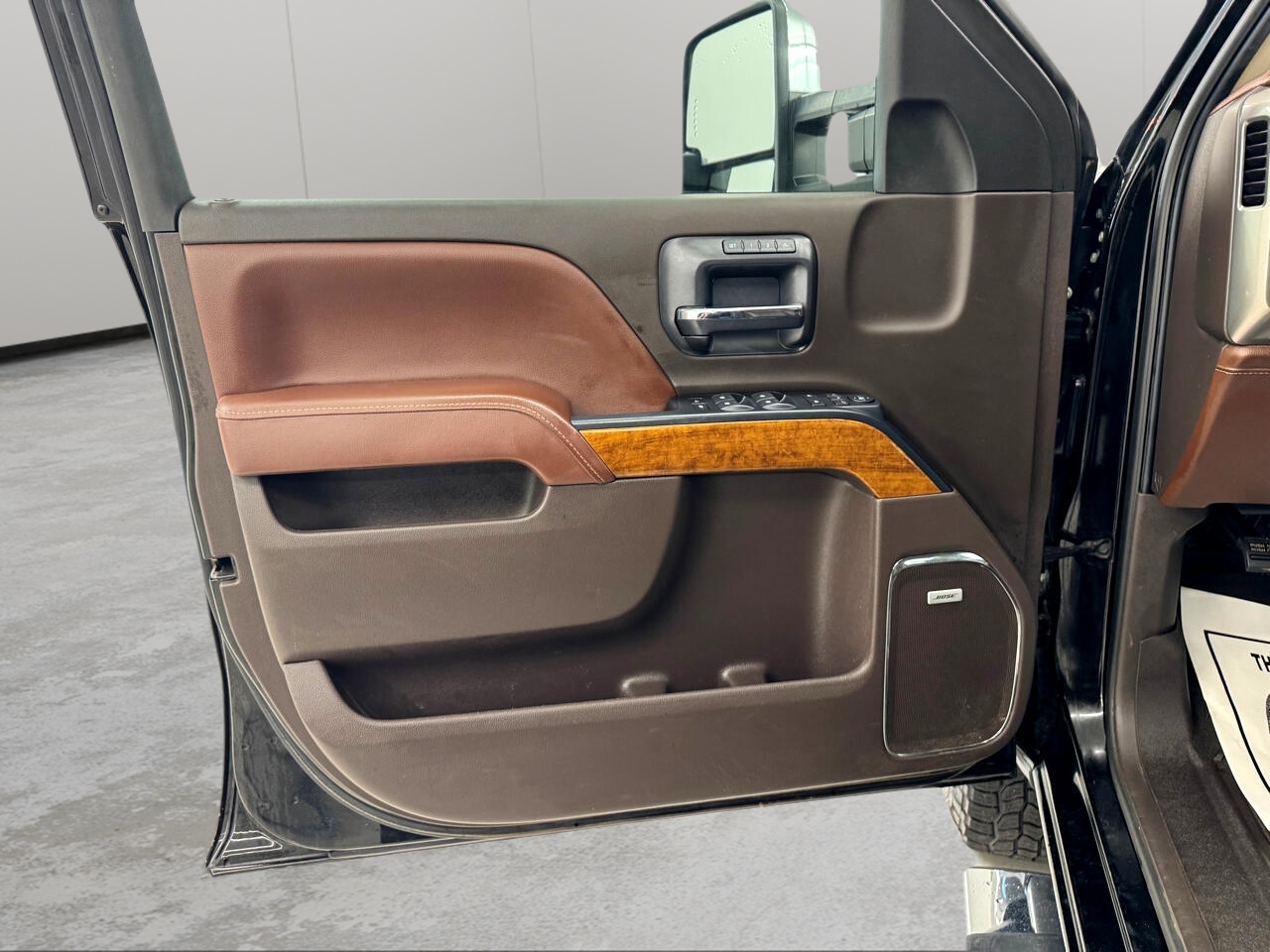 Chevrolet Silverado 3500HD 4WD Crew Cab 153.7" High Country 2019 Chevrolet Silverado 3500HD 4WD Crew Cab 153.7" High Country 2019