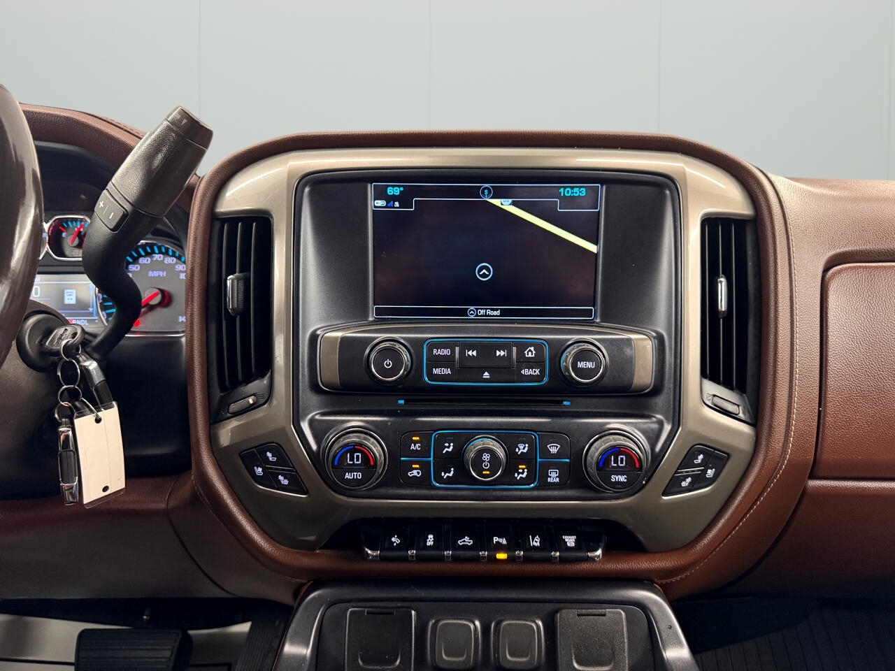 Chevrolet Silverado 3500HD 4WD Crew Cab 153.7" High Country 2019 Chevrolet Silverado 3500HD 4WD Crew Cab 153.7" High Country 2019