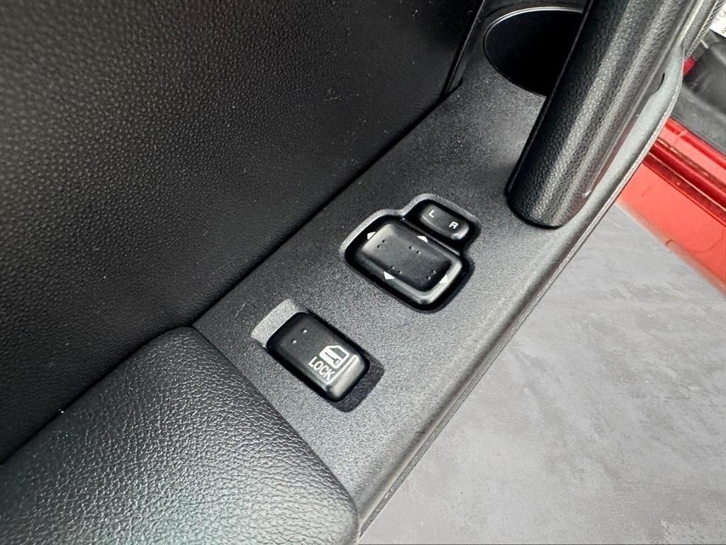 Mazda MX-5 Miata 2dr Conv Man Sport 2012