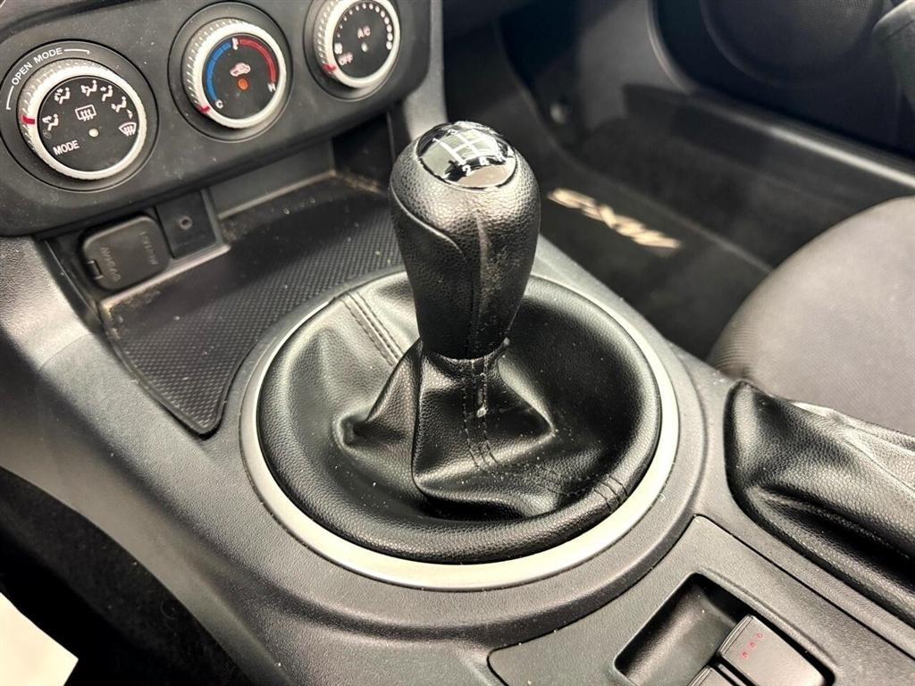 Mazda MX-5 Miata 2dr Conv Man Sport 2012