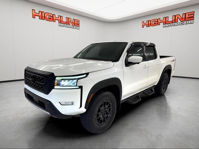 White 2022 Nissan Frontier PRO-4X Crew Cab 4WD Pickup Truck Four-Wheel Drive 9-Speed Automatic