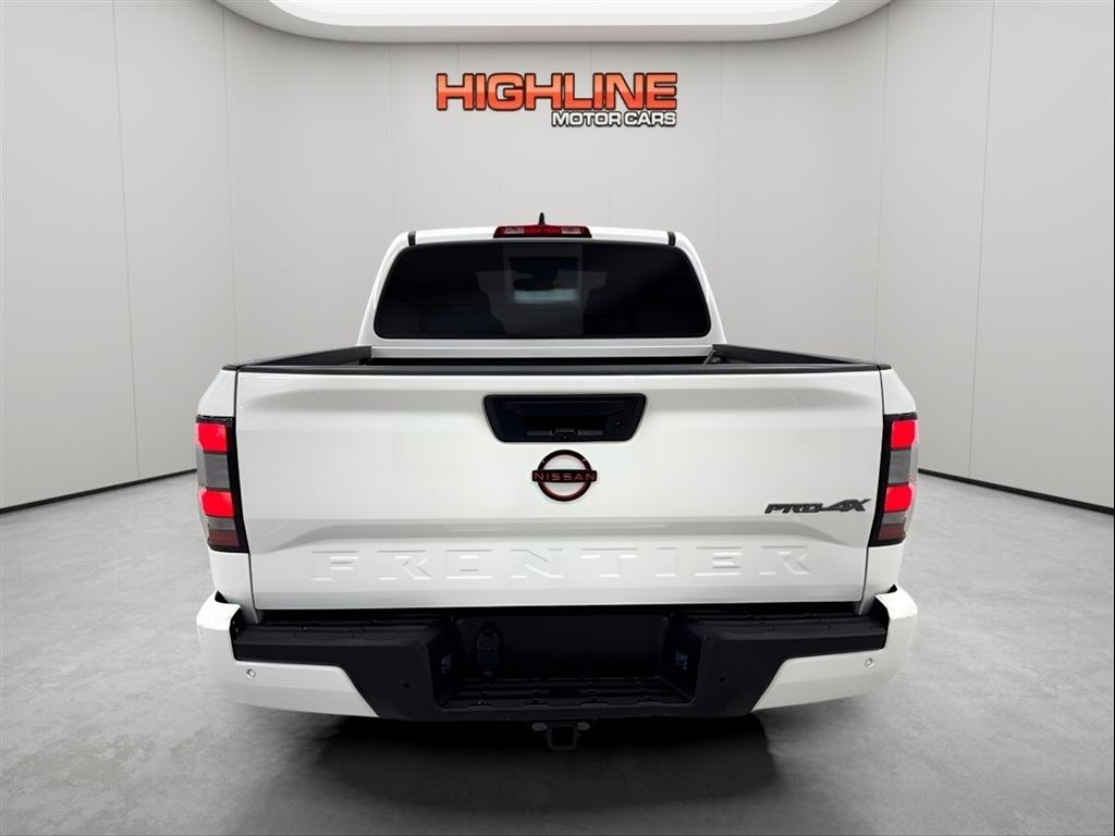 Nissan Frontier Crew Cab 4x4 PRO-4X Auto 2022