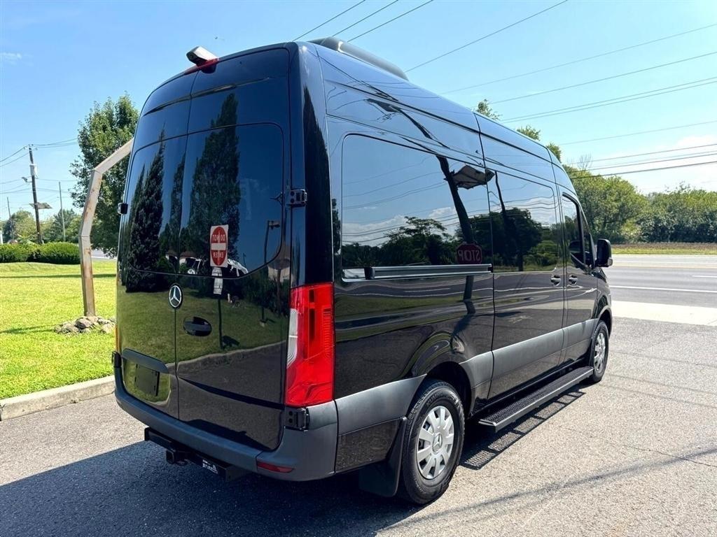 Mercedes-Benz Sprinter Passenger Van 2500 High Roof V6 144" RWD 2019